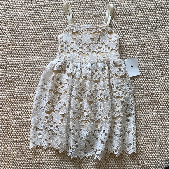 Modern child white lace dress - Picture 1 of 5